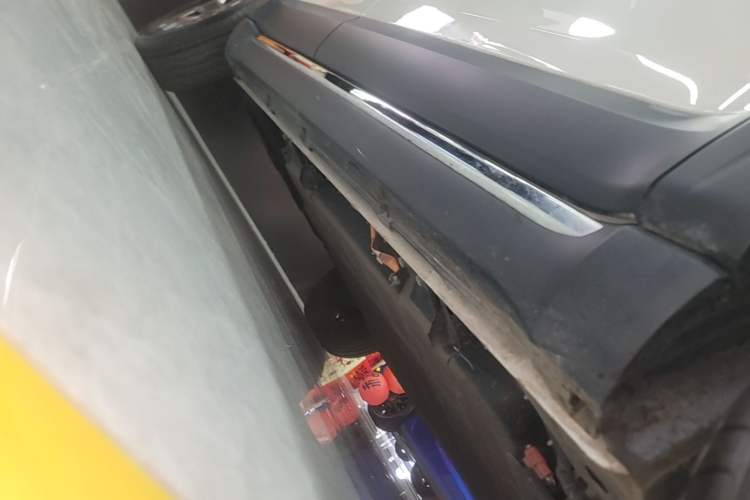 Used Baojun Spark EUV 2026 301km Flagship Edition Right Side Sill
