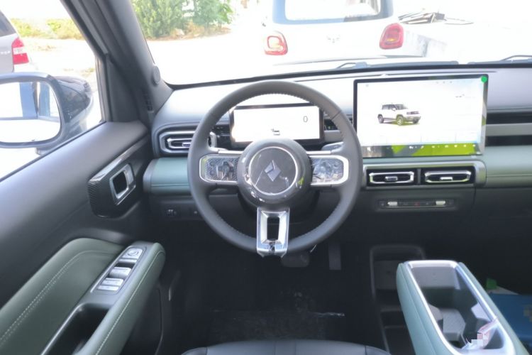 Used Baojun Spark EUV 2026 301km Flagship Edition Steering Wheel