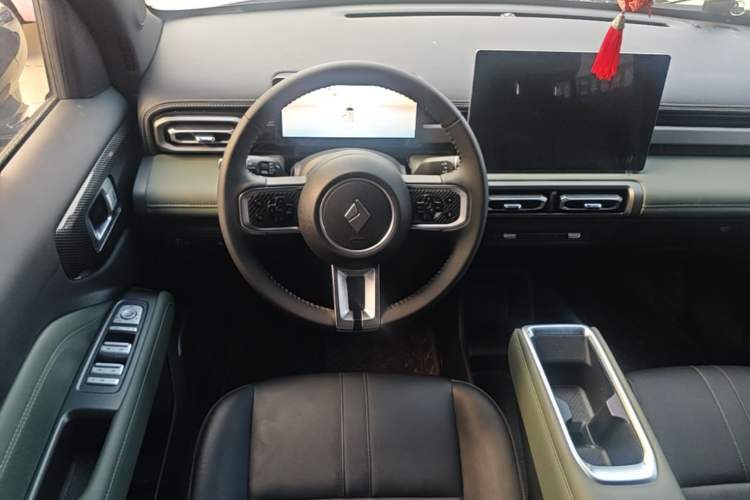 Used Baojun Spark EUV 2026 301km Flagship Edition Steering Wheel