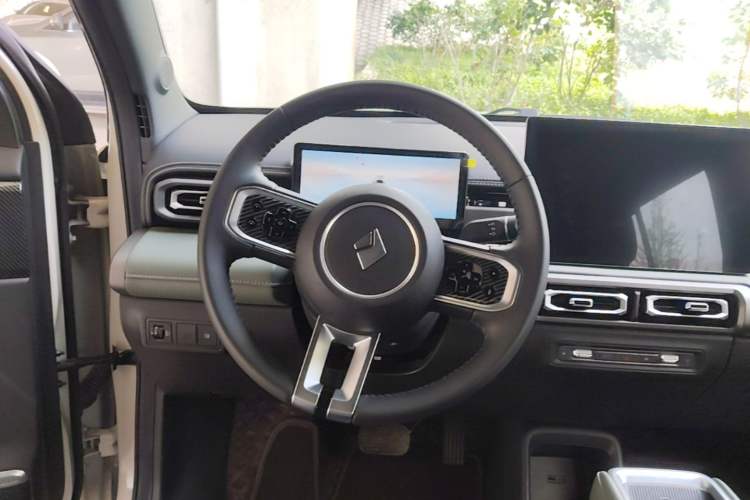 Used Baojun Spark EUV 2026 301km Flagship Edition Steering Wheel