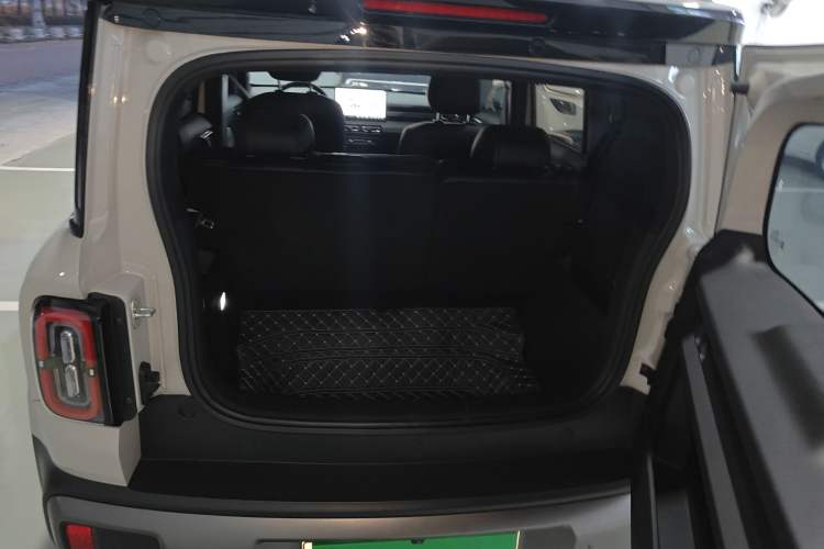 Used Baojun Spark EUV 2026 Model 501km Flagship Edition Trunk