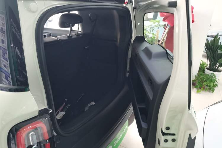 Used Baojun Spark EUV 2026 301km Flagship Edition Trunk