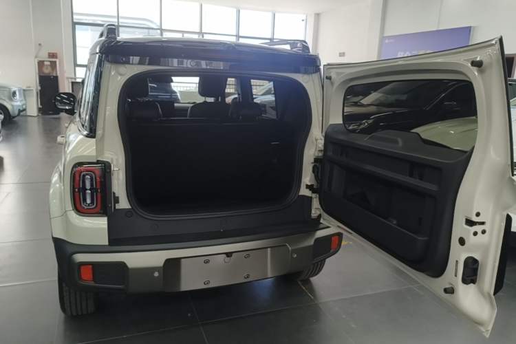 Used Baojun Spark EUV 2026 301km Flagship Edition Trunk