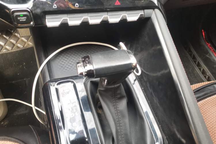 Used Baojun Valli 2021 1.5T Dali Sky CVT Premium Edition Gear Lever