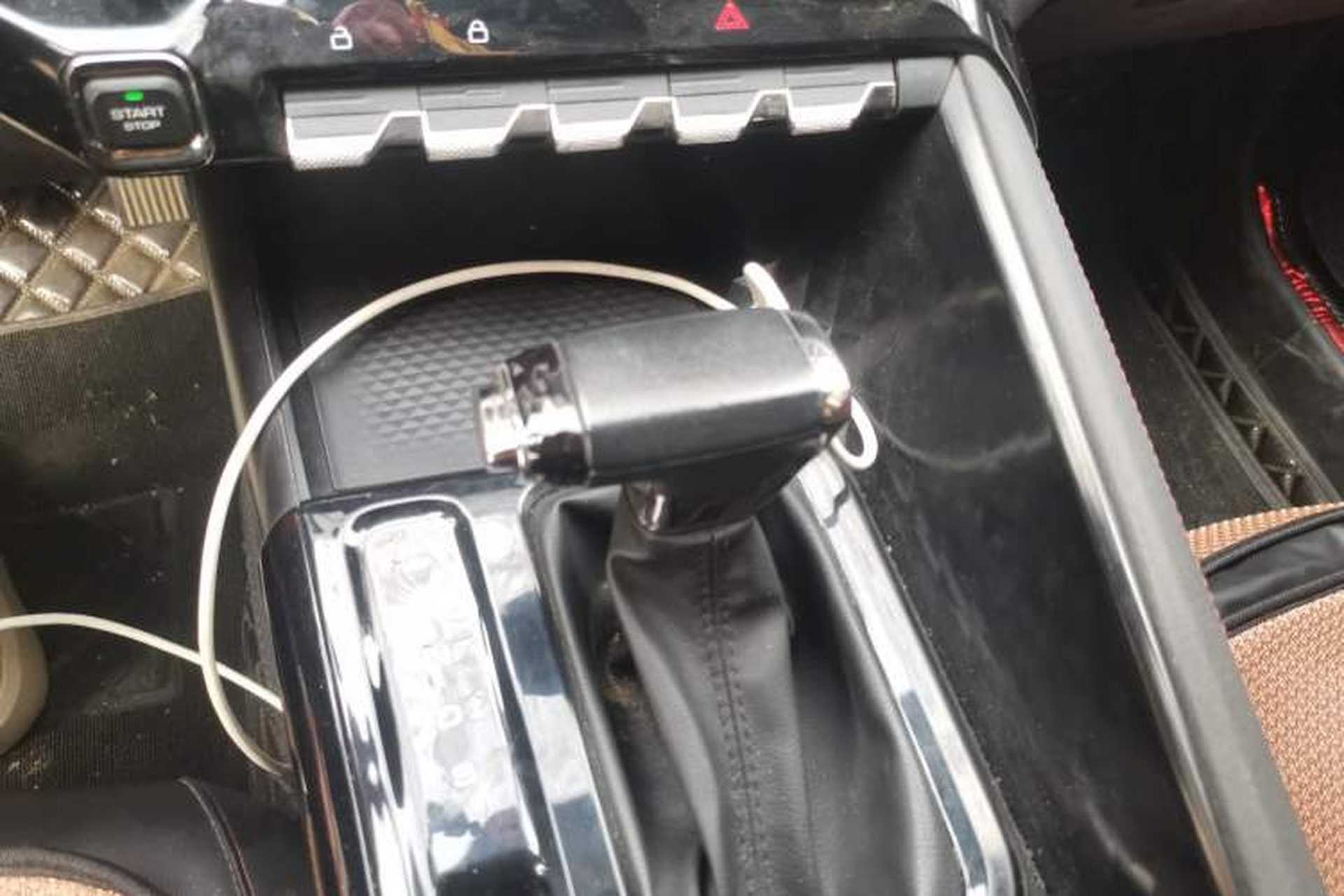 Used Baojun Valli 2021 1.5T Dali Sky CVT Premium Edition Gear Lever