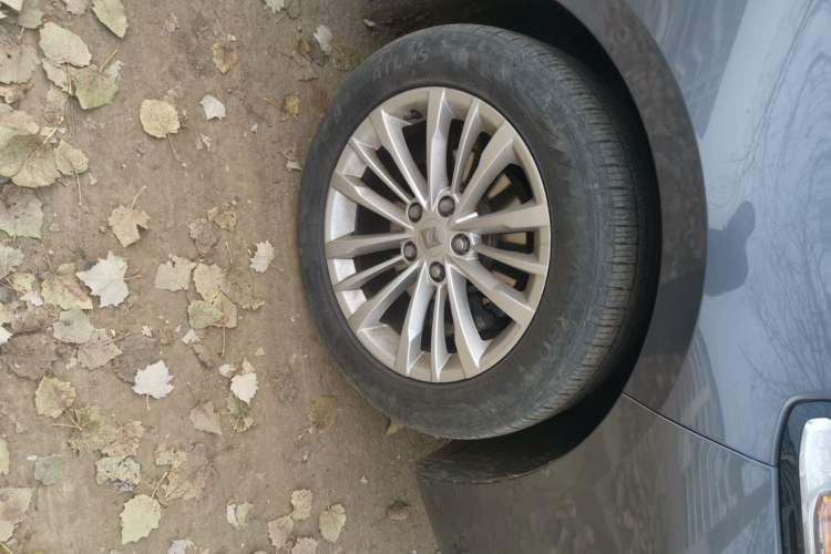 Used Baojun Valli 2021 1.5T Dali Sky CVT Premium Edition Right Front Wheel Hub