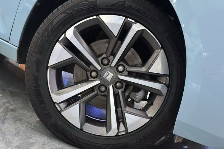 Used Baojun Valli 2021 1.5T Naqu Starry Sky CVT Flagship Model Exterior 3