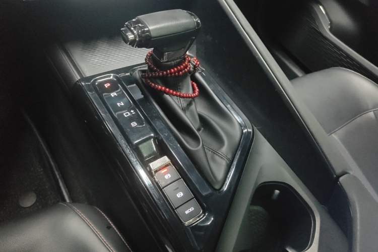 Used Baojun Valli 2021 1.5T Dali Sky CVT Premium Edition Gear Lever