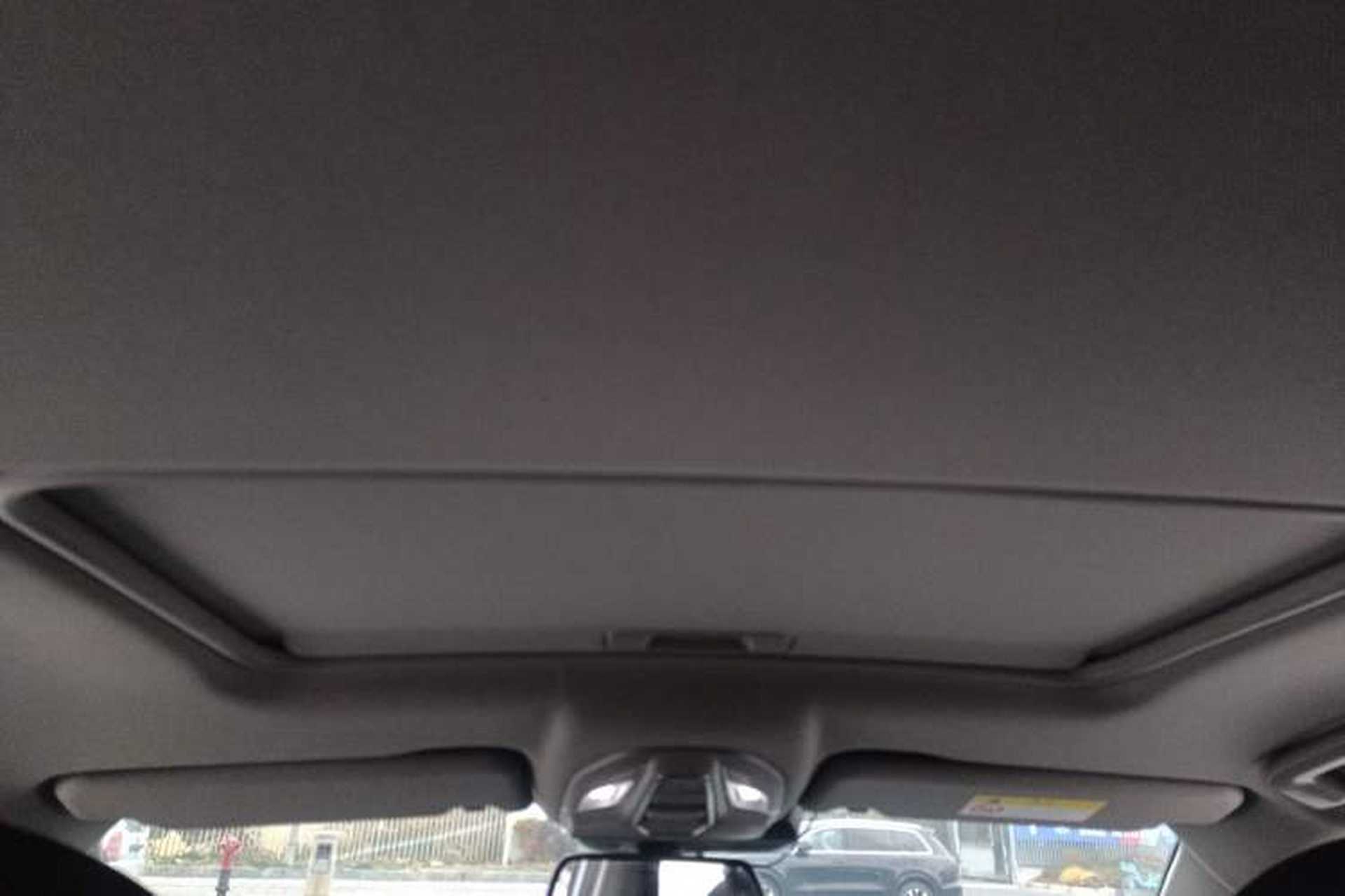 Used Baojun Valli 2021 1.5T Dali Sky CVT Premium Edition Headliner