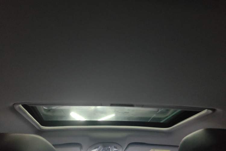 Used Baojun Valli 2021 1.5T Dali Sky CVT Premium Edition Headliner
