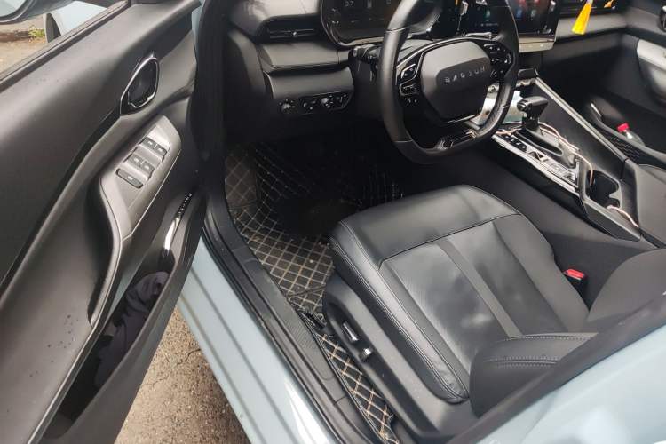 Used Baojun Valli 2021 1.5T Naqu Starry Sky CVT Flagship Model Interior 3