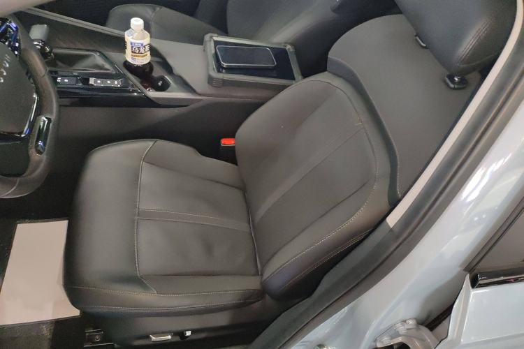 Used Baojun Valli 2021 1.5T Naqu Starry Sky CVT Flagship Model Left Front Seat