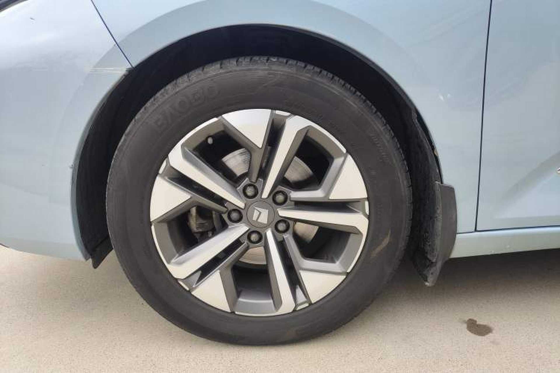 Used Baojun Valli 2021 1.5T Naqu Starry Sky CVT Flagship Model Left Front Wheel Hub