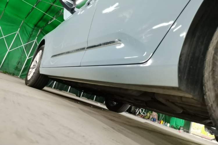 Used Baojun Valli 2021 1.5T Yili Pasture CVT Luxury Model Left Side Sill