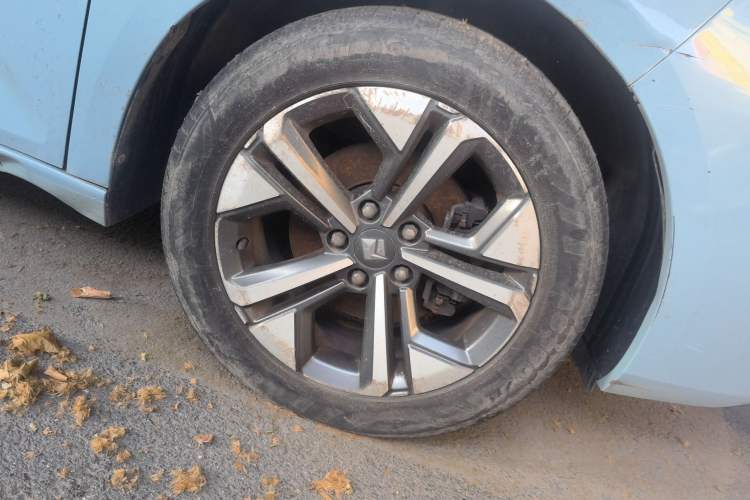 Used Baojun Valli 2021 1.5T Yili Pasture CVT Luxury Model Right Front Wheel Hub