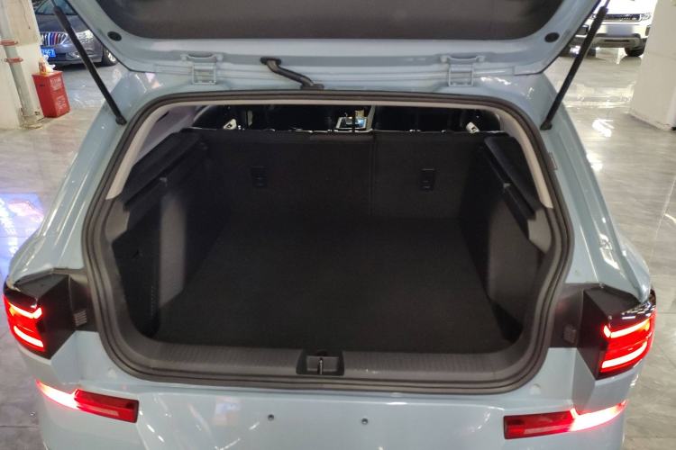 Used Baojun Valli 2021 1.5T Naqu Starry Sky CVT Flagship Model Trunk