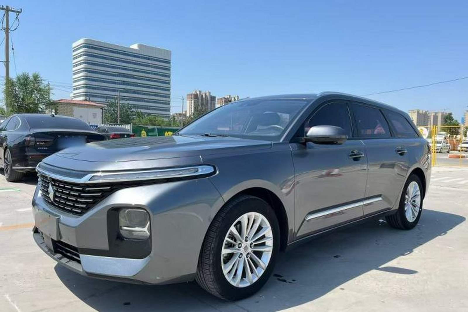 Фото Baojun с площадки
