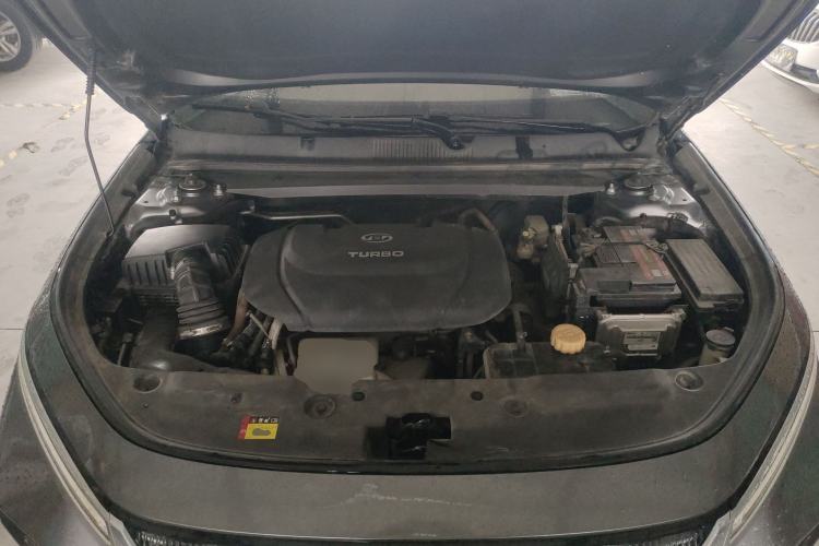 Used Baojun Valli 2021 1.5T Yili Pasture CVT Luxury Model Engine Bay