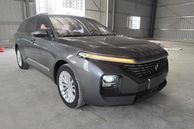 Used Baojun Valli 2021 1.5T Dali Sky CVT Premium Edition Front Right 45 Deg