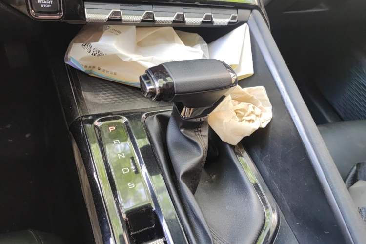 Used Baojun Valli 2021 1.5T Naqu Starry Sky CVT Flagship Model Gear Lever