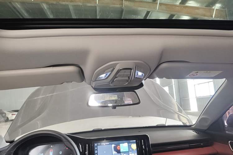Used Baojun Valli 2021 1.5T Dali Sky CVT Premium Edition Headliner