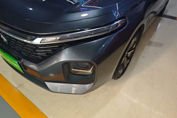 Used Baojun Valli 2021 1.5T Naqu Starry Sky CVT Flagship Model Left Front Headlight