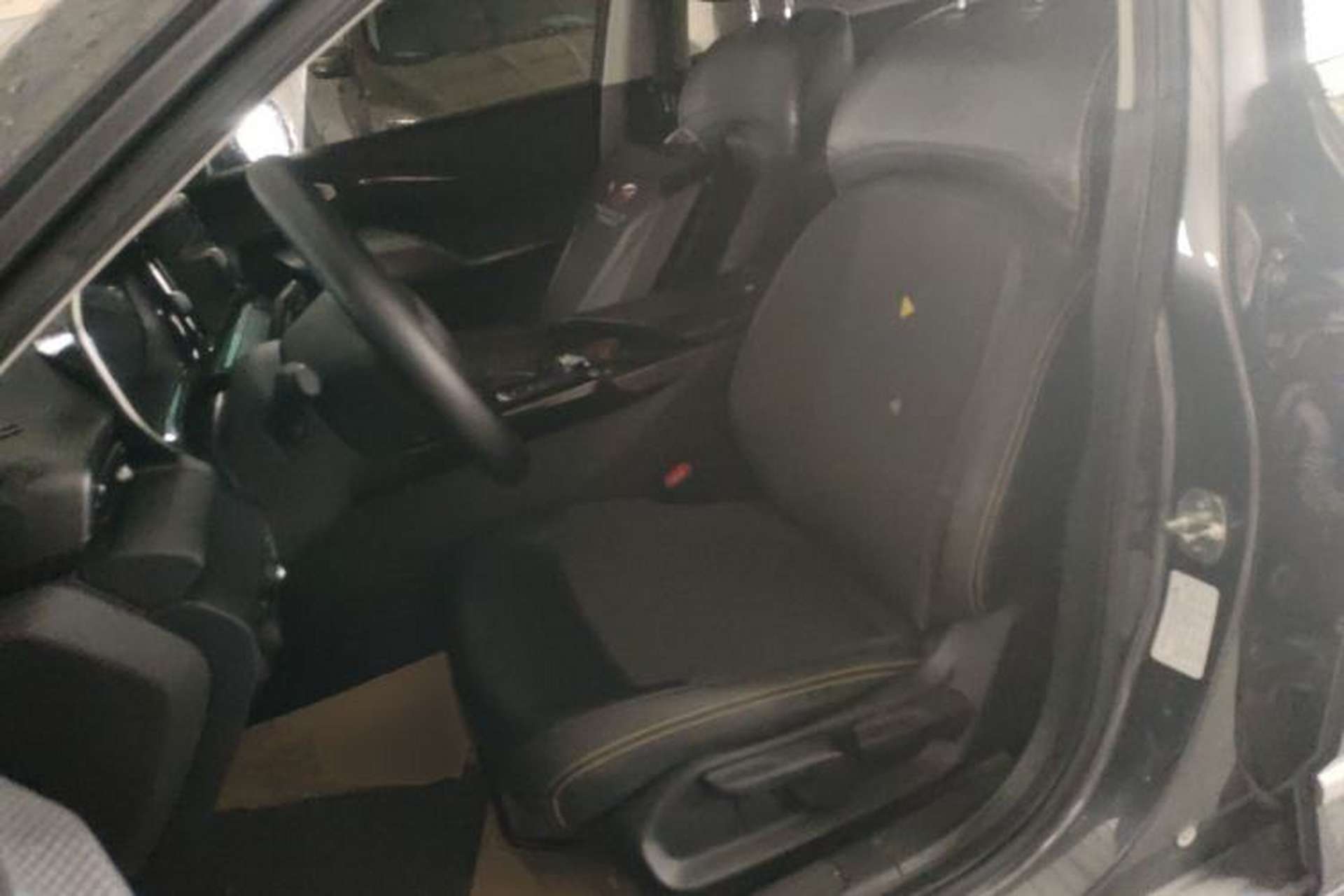 Used Baojun Valli 2021 1.5T Yili Pasture CVT Luxury Model Left Front Seat