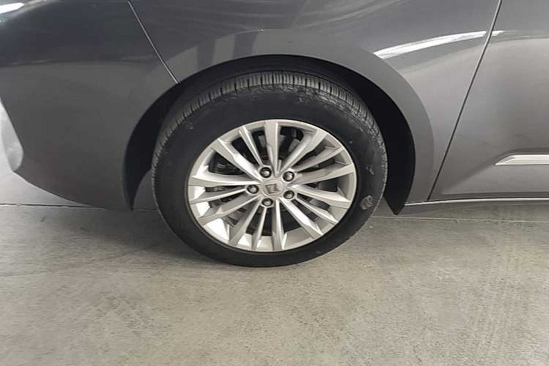 Used Baojun Valli 2021 1.5T Dali Sky CVT Premium Edition Left Front Wheel Hub