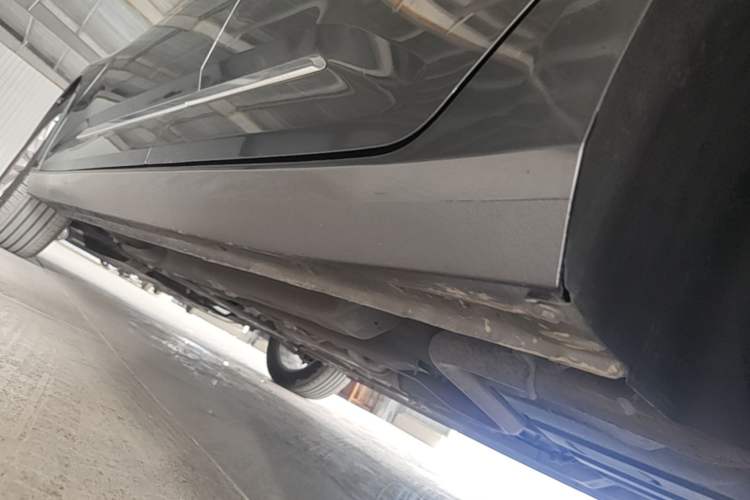 Used Baojun Valli 2021 1.5T Dali Sky CVT Premium Edition Left Side Sill