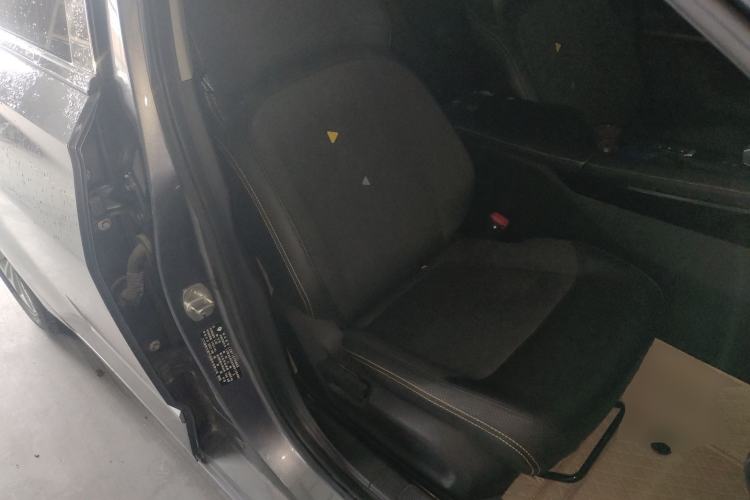 Used Baojun Valli 2021 1.5T Yili Pasture CVT Luxury Model Right Front Seat