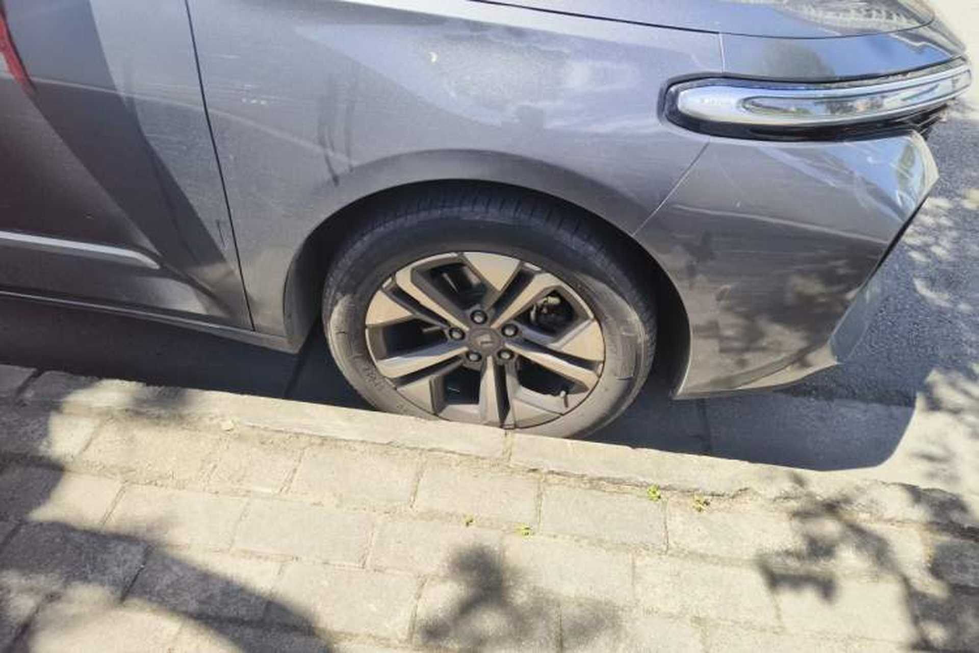 Used Baojun Valli 2021 1.5T Naqu Starry Sky CVT Flagship Model Right Front Wheel Hub