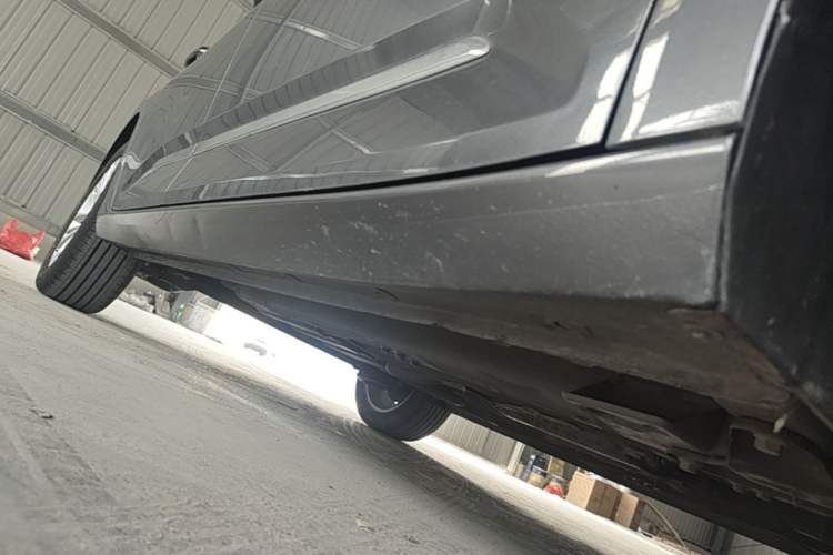 Used Baojun Valli 2021 1.5T Dali Sky CVT Premium Edition Right Side Sill