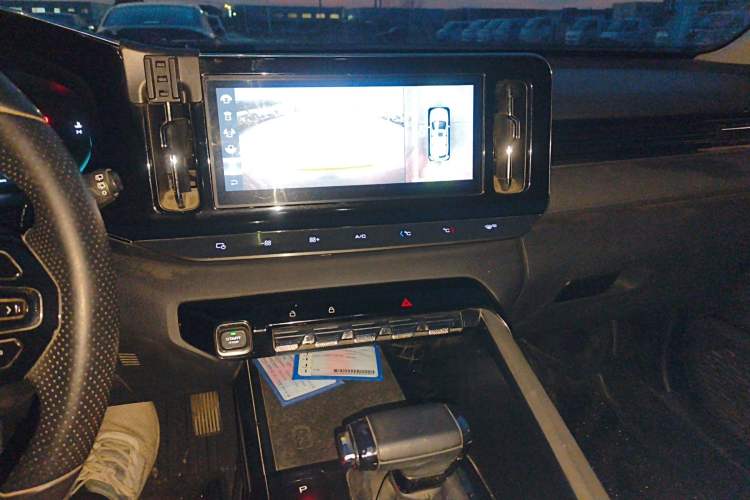 Used Baojun Valli 2021 1.5T Naqu Starry Sky CVT Flagship Model Audio And AC Panel