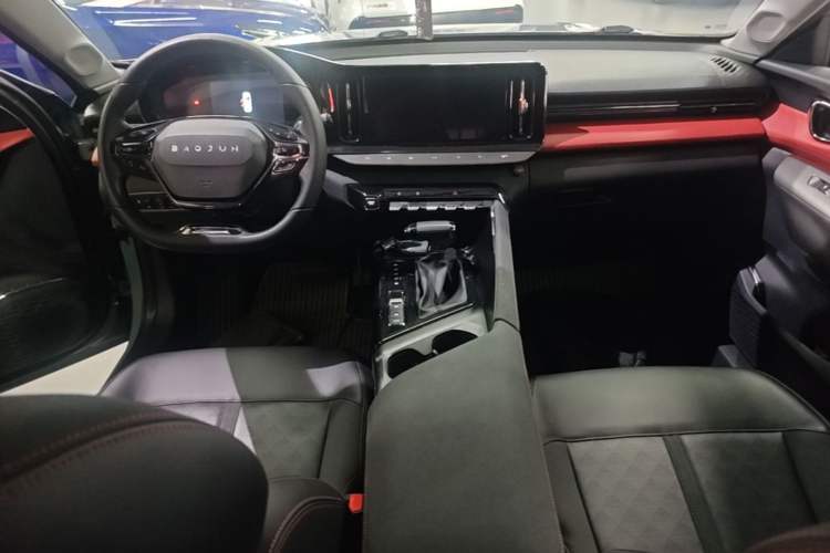 Used Baojun Valli 2021 1.5T Dali Sky CVT Premium Edition Center Console