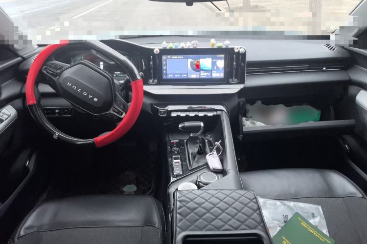 Used Baojun Valli 2021 1.5T Yili Pasture CVT Luxury Model Center Console
