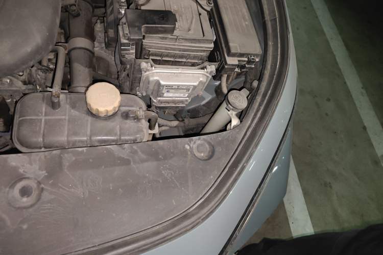 Used Baojun Valli 2021 1.5T Naqu Starry Sky CVT Flagship Model Engine Bay Left