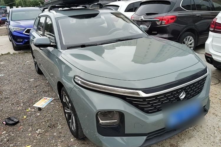 Used Baojun Valli 2021 1.5T Naqu Starry Sky CVT Flagship Model Front Right 45 Deg