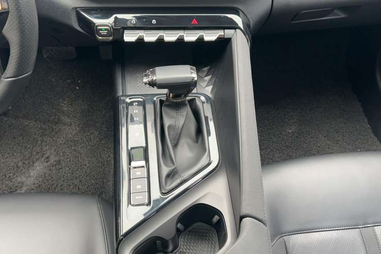 Used Baojun Valli 2021 1.5T Naqu Starry Sky CVT Flagship Model Gear Lever