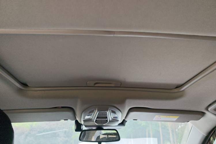 Used Baojun Valli 2021 1.5T Dali Sky CVT Premium Edition Headliner