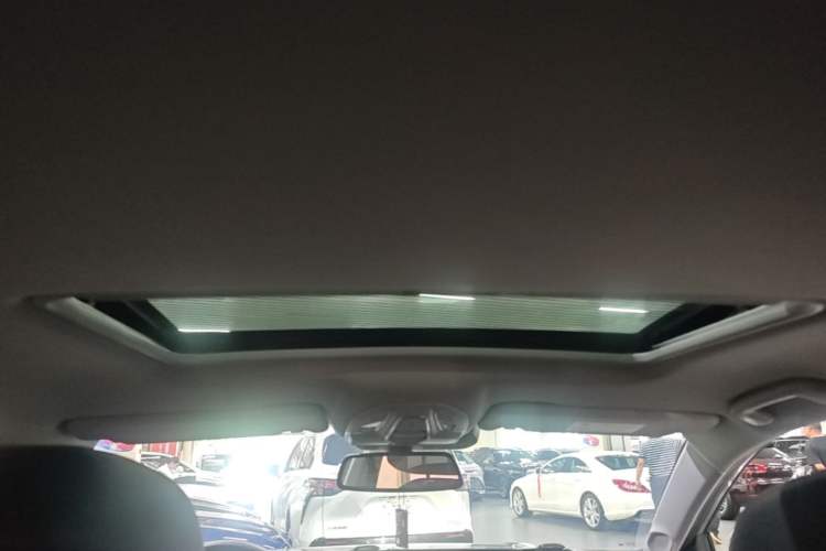 Used Baojun Valli 2021 1.5T Dali Sky CVT Premium Edition Headliner