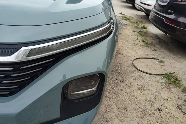 Used Baojun Valli 2021 1.5T Naqu Starry Sky CVT Flagship Model Left Front Headlight