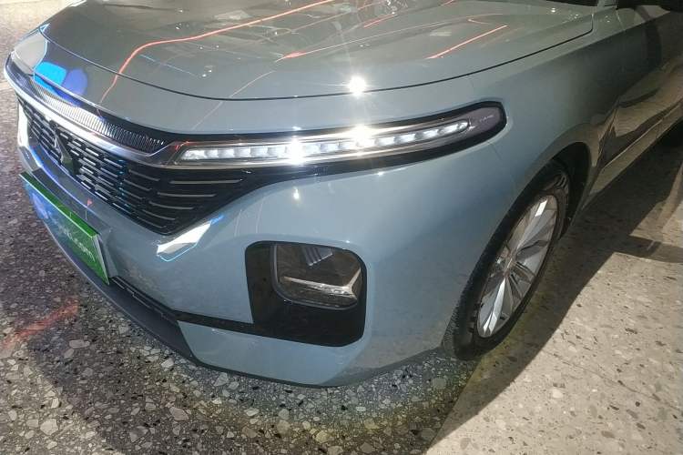 Used Baojun Valli 2021 1.5T Yili Pasture CVT Luxury Model Left Front Headlight