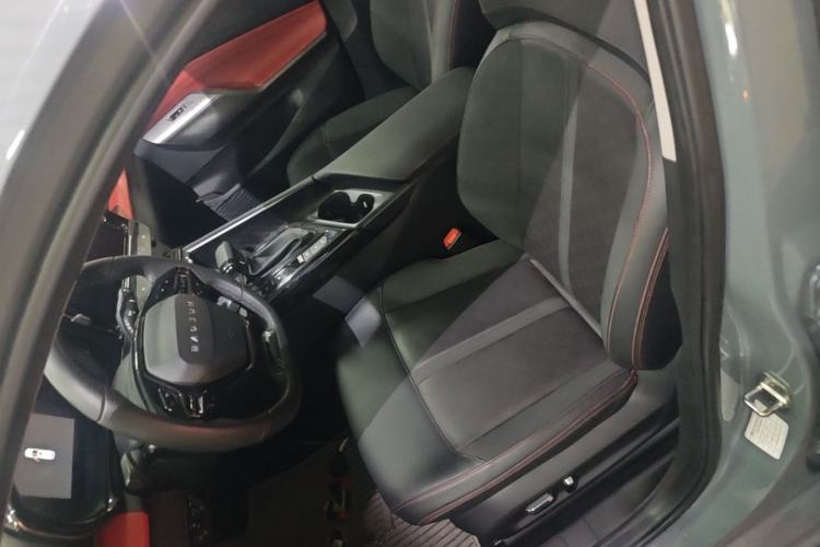 Used Baojun Valli 2021 1.5T Dali Sky CVT Premium Edition Left Front Seat