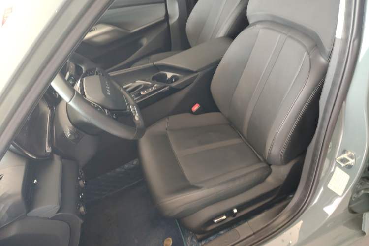 Used Baojun Valli 2021 1.5T Naqu Starry Sky CVT Flagship Model Left Front Seat