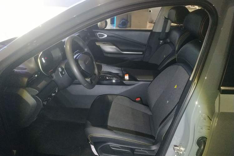 Used Baojun Valli 2021 1.5T Yili Pasture CVT Luxury Model Left Front Seat