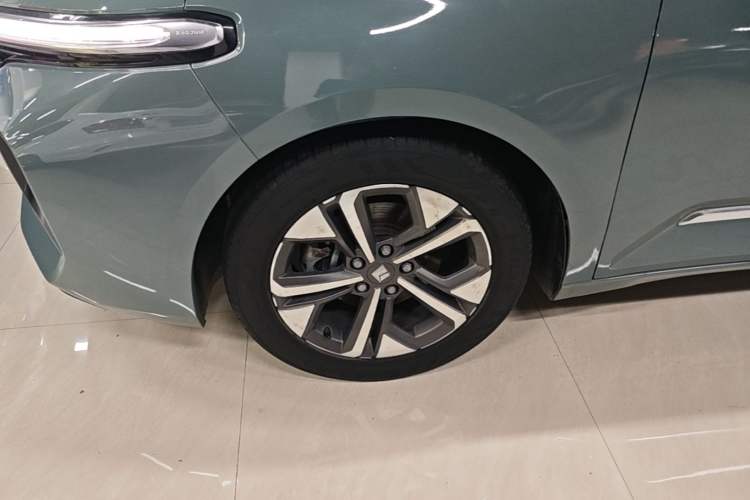 Used Baojun Valli 2021 1.5T Naqu Starry Sky CVT Flagship Model Left Front Wheel Hub