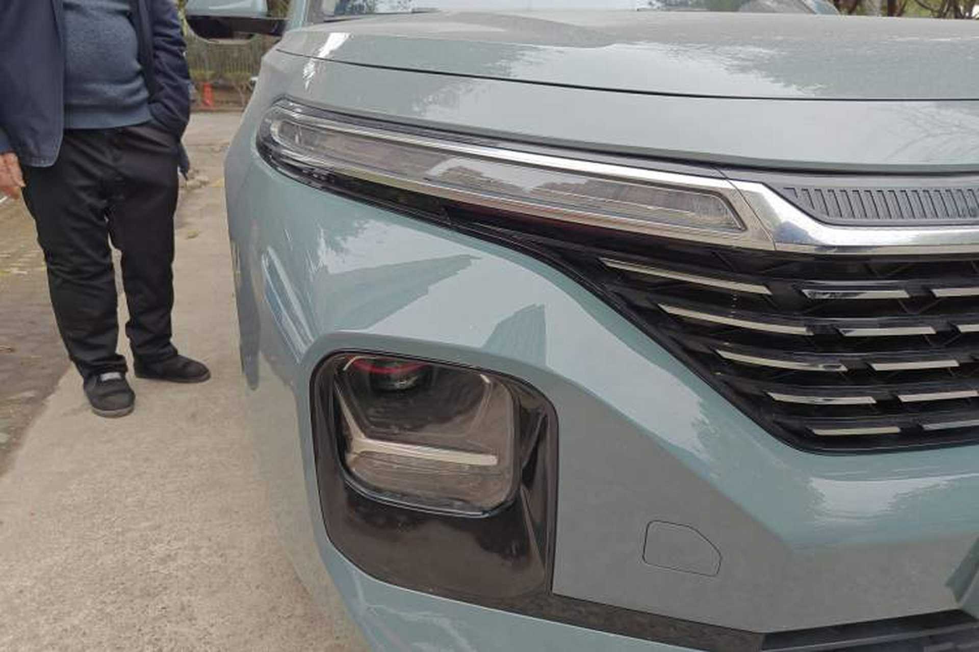 Used Baojun Valli 2021 1.5T Naqu Starry Sky CVT Flagship Model Right Front Headlight