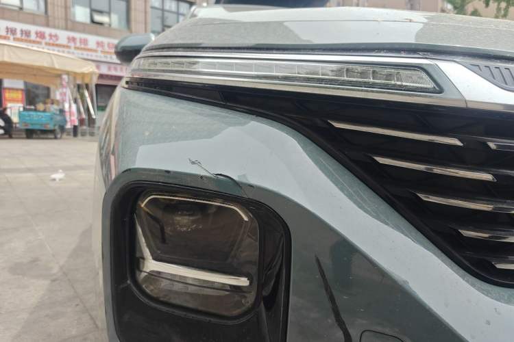 Used Baojun Valli 2021 1.5T Yili Pasture CVT Luxury Model Right Front Headlight
