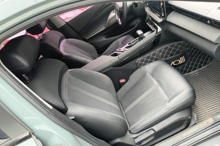 Used Baojun Valli 2021 1.5T Naqu Starry Sky CVT Flagship Model Right Front Seat