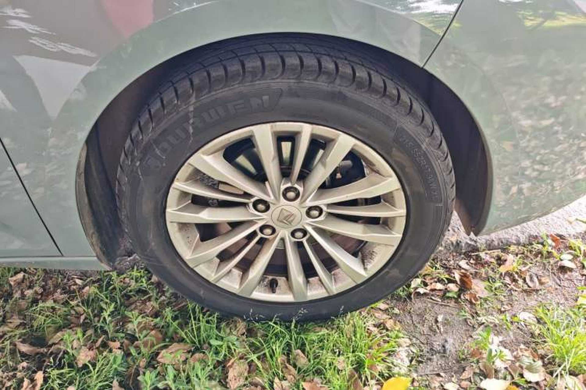 Used Baojun Valli 2021 1.5T Dali Sky CVT Premium Edition Right Front Wheel Hub